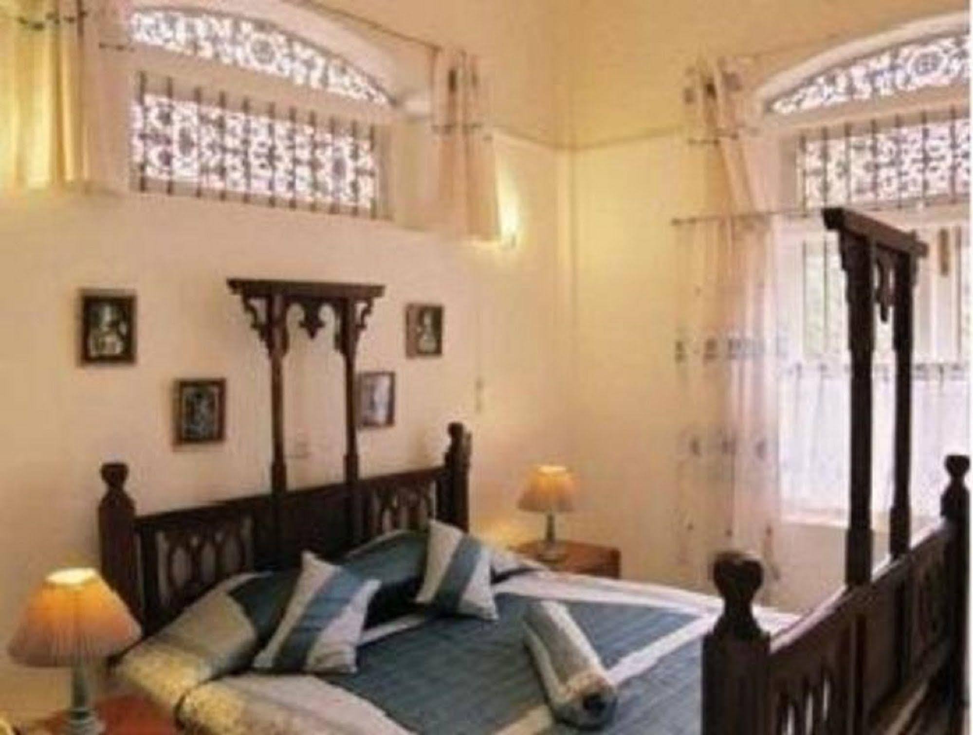 Hotel Manor House Embulpure Zewnętrze zdjęcie